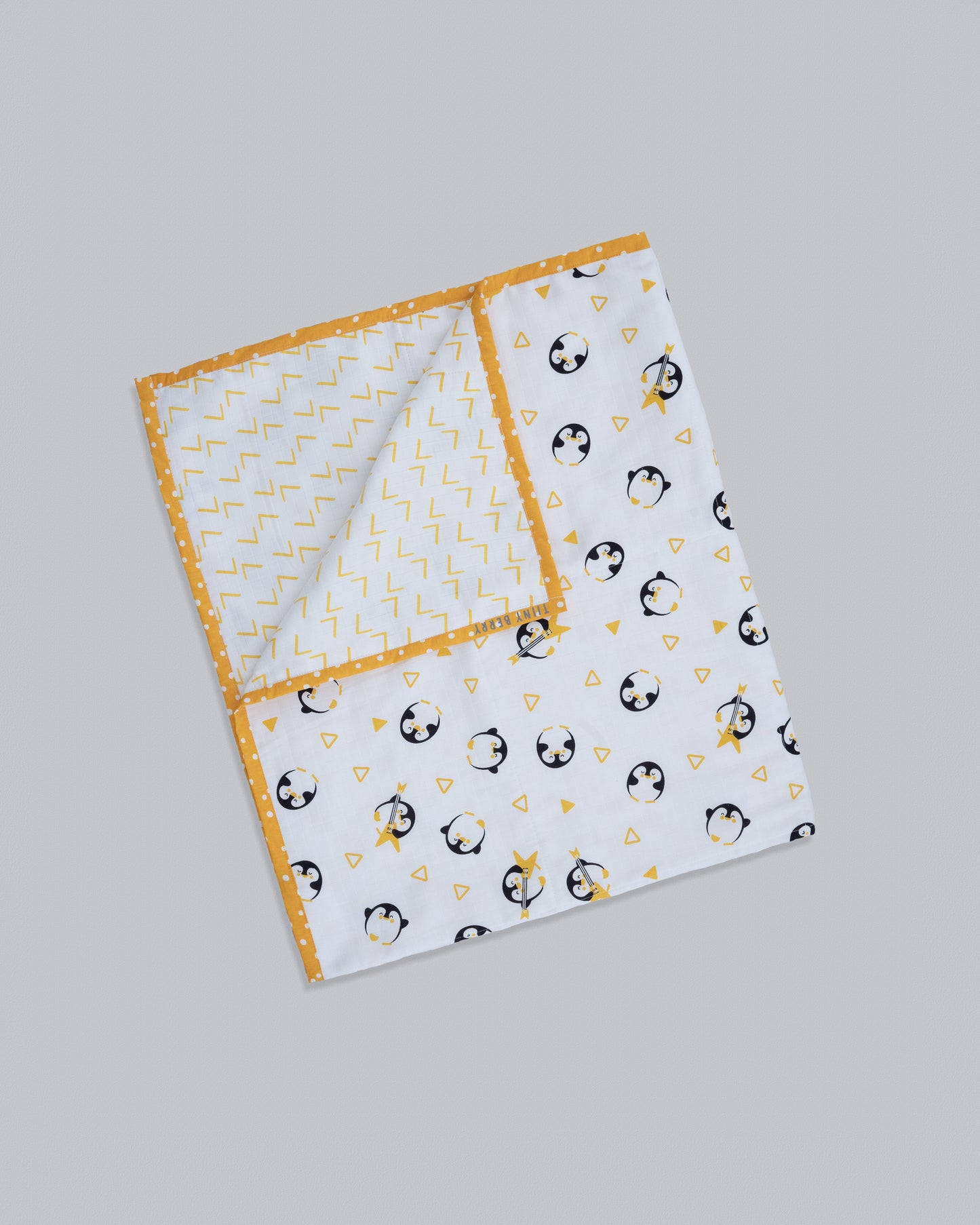 Muslin Reversable blanket- Musical Penguin