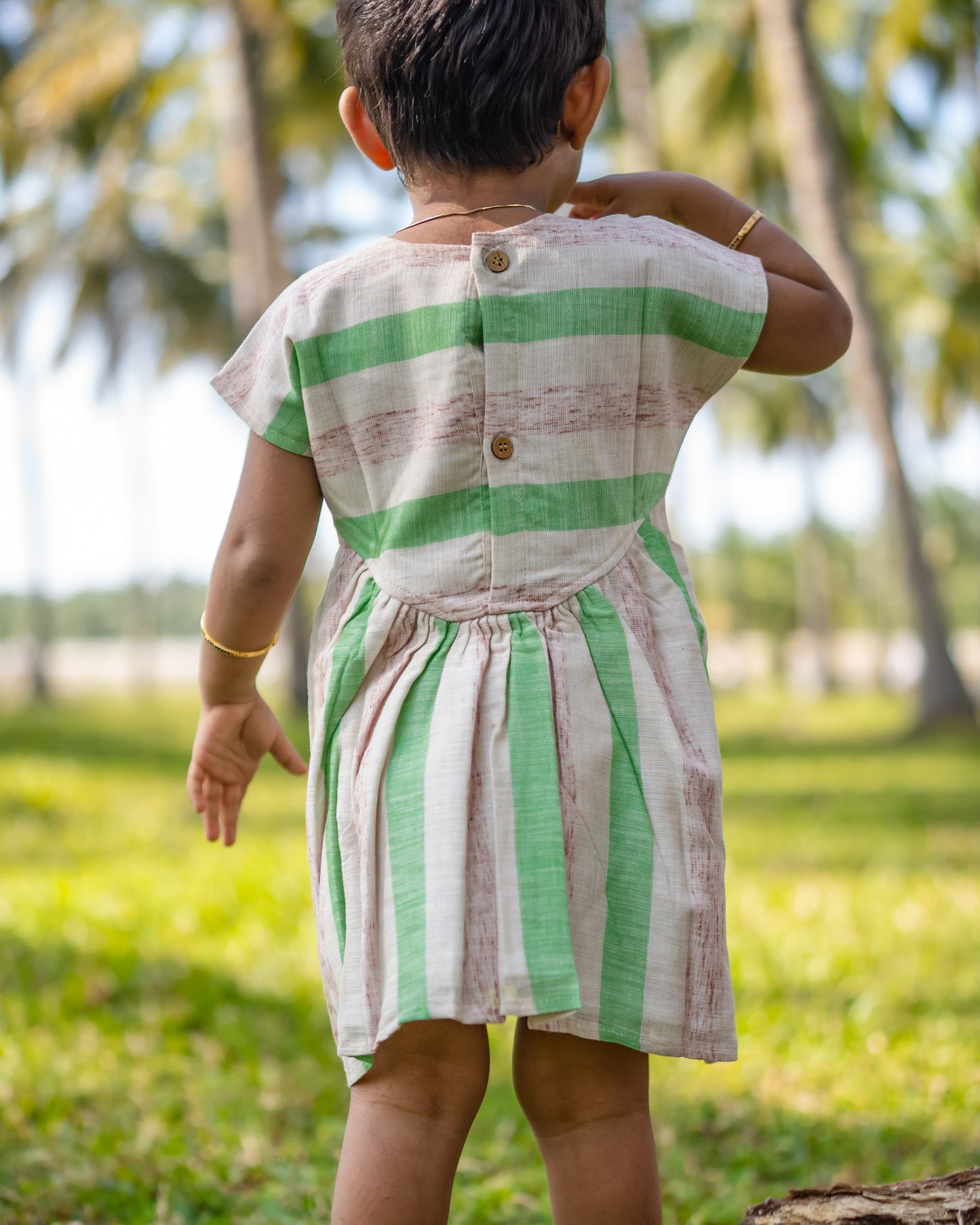 Green cross stripes-V-Line